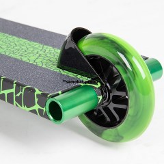 tryukovyj-samokat-tech-team-freak-chjorno-zeljonyj3